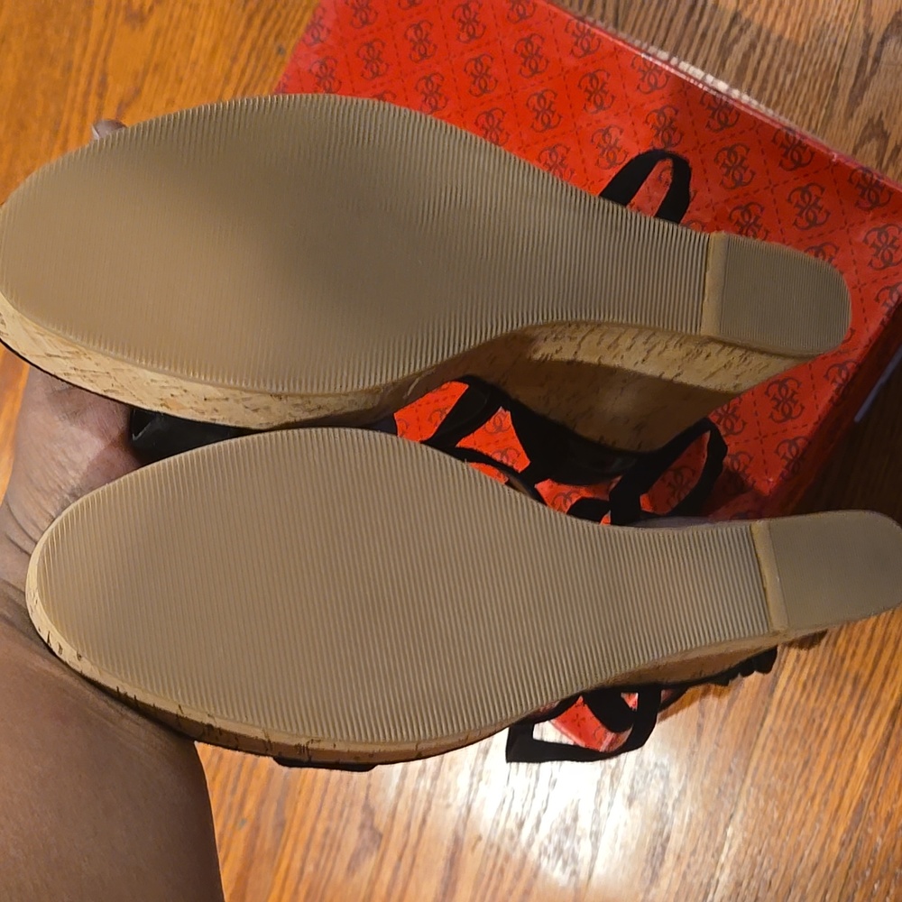 Shoes - Picture 3 of 4